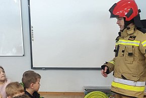 Strażacy z Zamościa uczą przedszkolaków