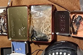 Włamanie w Uchaniach: zalał dom i ukradł biżuterię