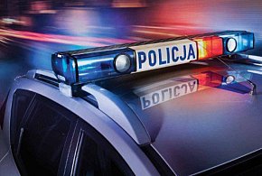 Najpierw uciekał autem, potem pieszo. Pijany kierowca zatrzymany