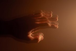 Neurolog w Światowym Dniu Choroby Parkinsona: chorych będzie coraz więcej