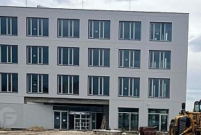 Miliony utopione? Biurowiec w Zamościu wraca do gry