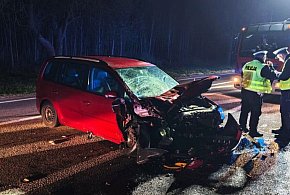 Wypadek pod Krasnymstawem. Volkswagen uderzył w Ursusa