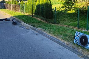 13-latek spadł z hulajnogi w Tyszowcach. Jechał siedząc na głośniku