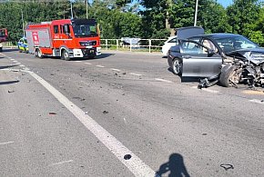 Trzy auta rozbite pod Krasnymstawem. Alarm wysłał... sam samochód