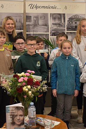 Lidia Miś w tarnogrodzkiej bibliotece-6174