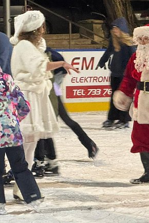 Otwarcie lodowiska w Tomaszowie Lubelskim-6184