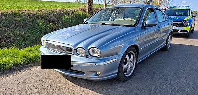 Pijany kierowca Jaguara uciekał przed policją. Miał 2 promile