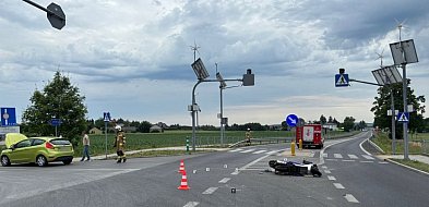 Wypadek na DK17. 40-latka po alkoholu staranowała motorower