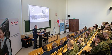 Nowe laboratorium systemów dowodzenia w dęblińskiej Szkole Orląt