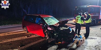 Wypadek pod Krasnymstawem. Volkswagen uderzył w Ursusa