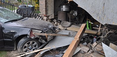 Pijany kierowca z Annopola uciekł po kolizji. Grozi mu więzienie