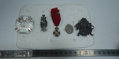 Odznaczenia w kabinie TIR-a w Dorohusku