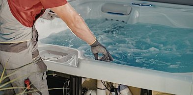 Instalacja hydromasażu w wannie ogrodowej SPA