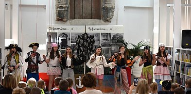 Piraci odkryli skarb ukryty w książkach!