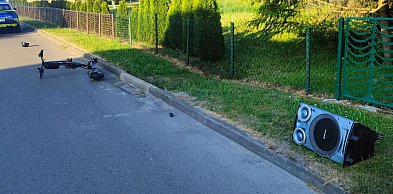 13-latek spadł z hulajnogi w Tyszowcach. Jechał siedząc na głośniku