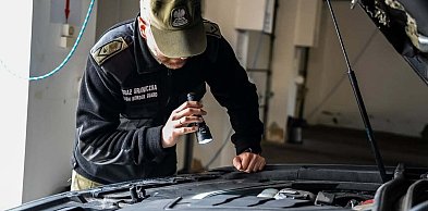 6,5 mln paczek nielegalnych papierosów. Służby rozbiły grupę