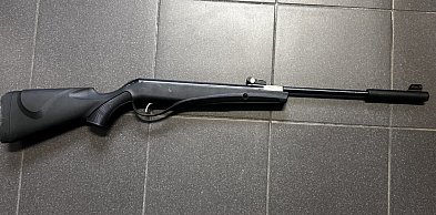 Uzbrojony mężczyzna w Krasnymstawie. Interweniowała policja