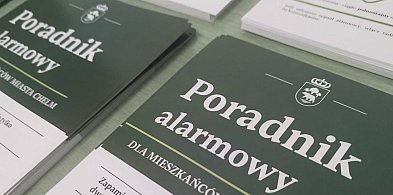 Chełm rozdaje Poradniki alarmowe – trafią do mieszkańców miasta-366797