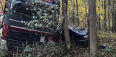 Tragiczny wypadek w Zatylu. Nie żyje kierowca ciężarówki-367341