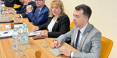 Starosta Szarlip pozostaje. Wniosek odrzucony-368166