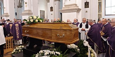 Diecezja zamojsko-lubaczowska pożegnała ks. prał. Adama Firosza-368184