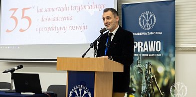 Konferencja Akademii Zamojskiej. 35 lat samorządu-368337