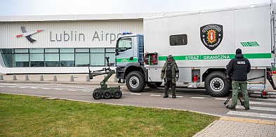 Lubelskie/ Nowy sprzęt pirotechniczny dla Straży Granicznej na lotnisku-368696