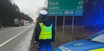 Kolejka tirów do przejścia z Ukrainą w Dorohusku-368787