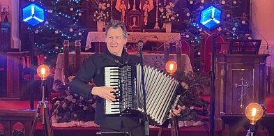 Kolędy, które ratują zabytek. Koncert Miecznikowskiego w Trzeszczanach-369337