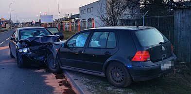 Czołówka w Biłgoraju! Seat zjechał na przeciwległy pas, dwaj ranni