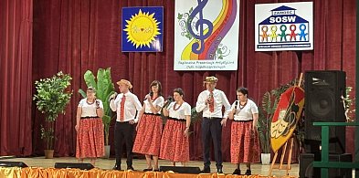 „Co nam w duszy gra…” – sztuka bez barier poruszyła serca w Zamościu