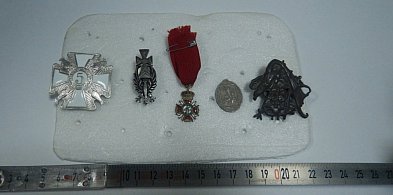 Odznaczenia w kabinie TIR-a w Dorohusku