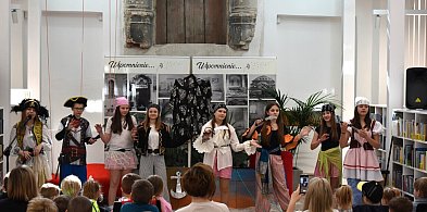Piraci odkryli skarb ukryty w książkach!