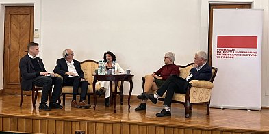 Tablica Róży Luksemburg nie została pokazana