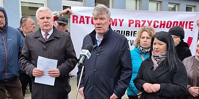 Hrubieszów broni przychodni. „Nie oddamy tego, co publi