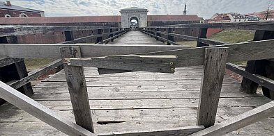 Remont mostu przy Nowej Bramie Lubelskiej coraz bliżej