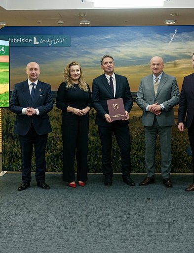 30 mln zł dla trzech powiatów na scalanie gruntów-368849