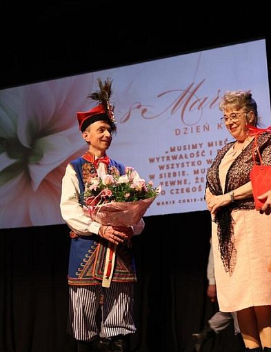 Dzień Kobiet w Tomaszowskim Domu Kultury