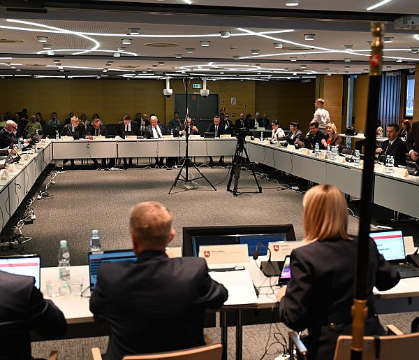 Sejmik województwa przyznał 70 tys. zł poszkodowanej rodzinie z Wyryk-367311