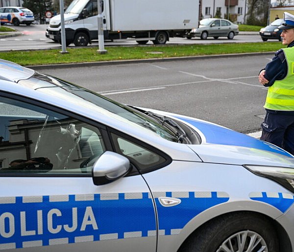 Rozpoczęła się Akcja Znicz, na drogi wyjedzie ponad 5 tys. policjantów-367454