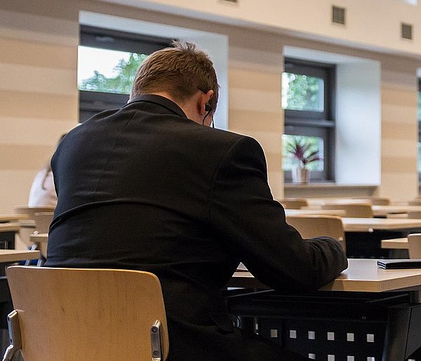 Zmiany w przepisach o wynagrodzeniach. Zapłacą za gotowość do pracy-367517