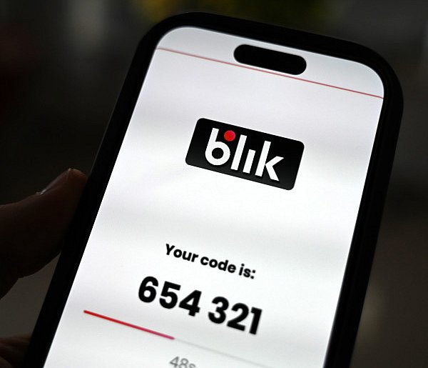 Codzienny przelew BLIK do znajomego? Skarbówka może to sprawdzać-367632