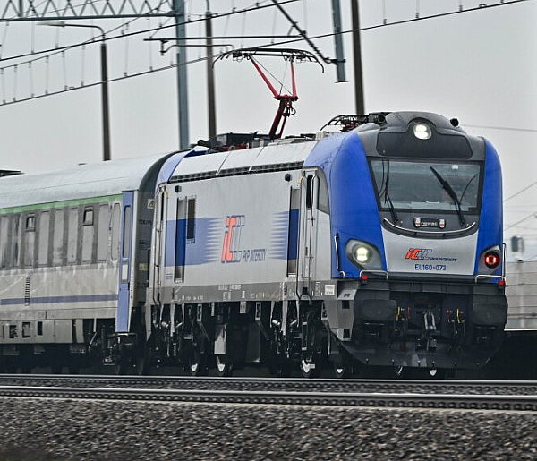 Od niedzieli nowy rozkład jazdy na kolei, PKP Intercity zwiększa liczbę połączeń-368547