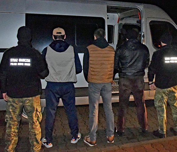 Cudzoziemcy wydaleni z Polski za kradzieże i rozboje-368538