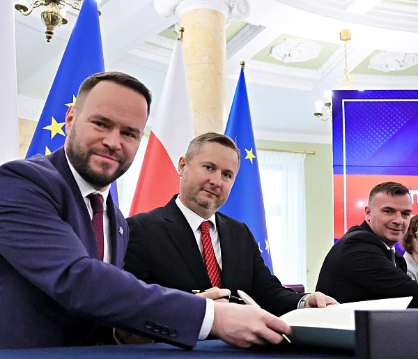 48 mln zł na autobusy. Samorządy dostały wsparcie-368761