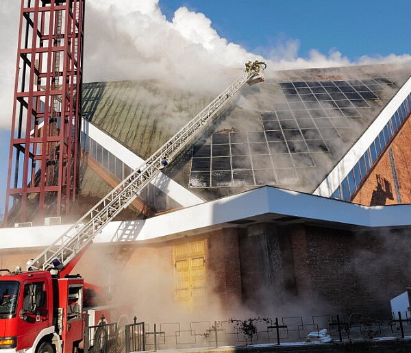 Pożar dachu kościoła przy ul. Kunickiego w Lublinie-368876