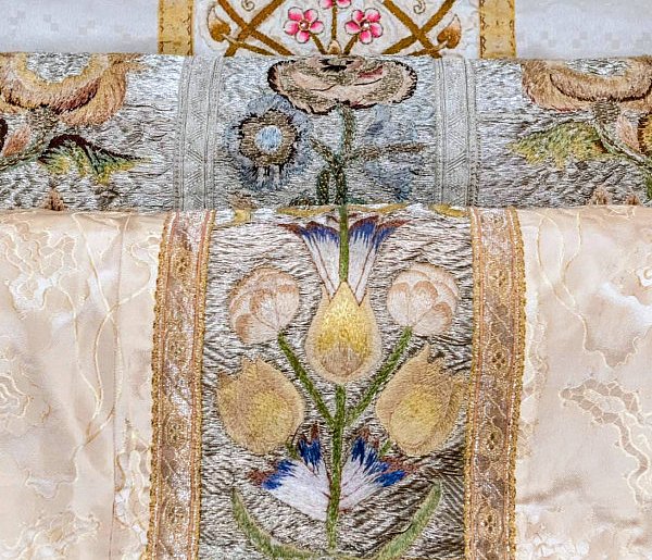 Lublin/ Szaty liturgiczne sprzed wieków na wystawie w skansenie-368911