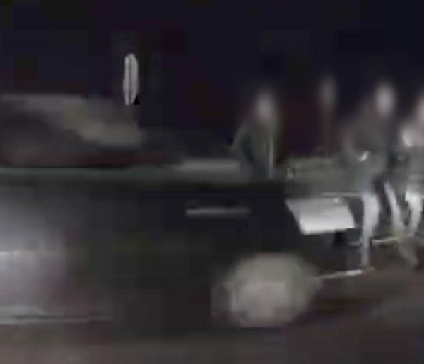 Potrącenie na pasach w Józefowie. Kierująca uciekła