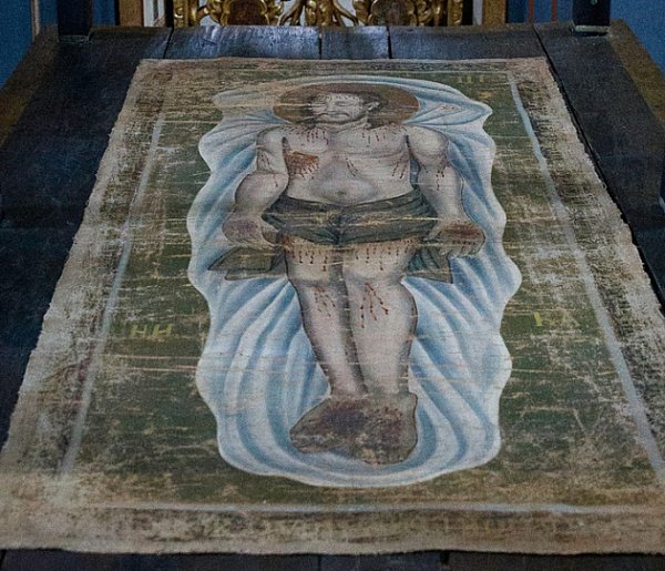 Tajemniczy Grób Pański w Radrużu