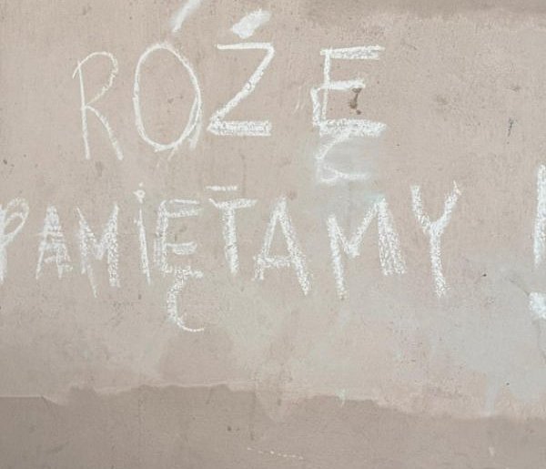 Tablica Róży Luksemburg dzieli Zamość